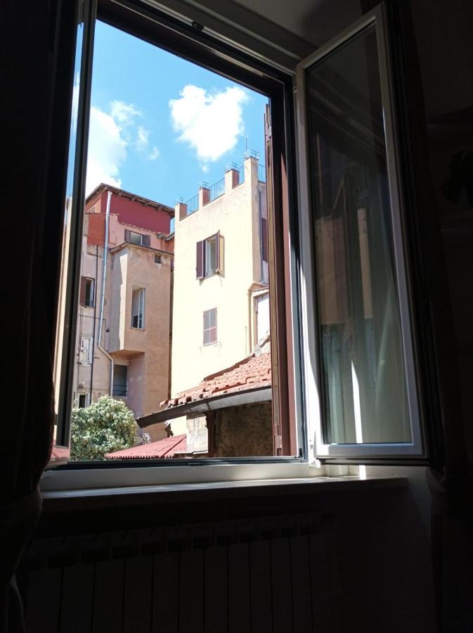Two-room Larocca-trastevere Rom